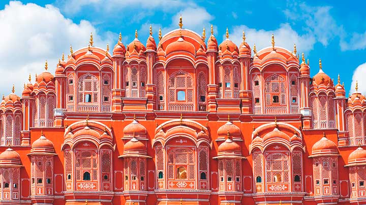 India, Nepal y Bután en grupo: qué programa elegir en 2026