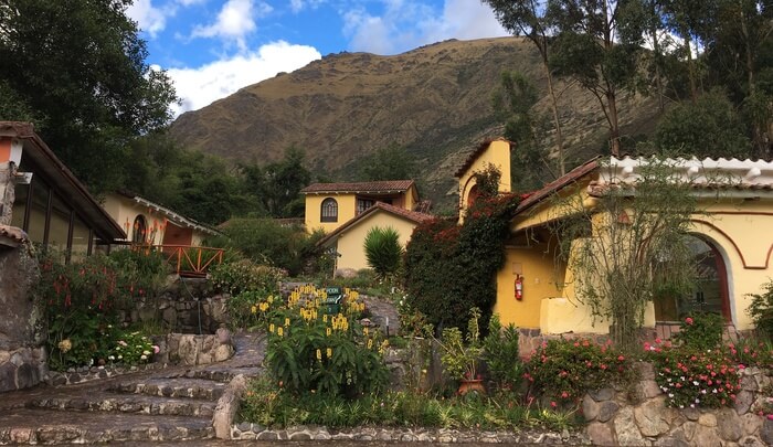 Encantos Del Perú