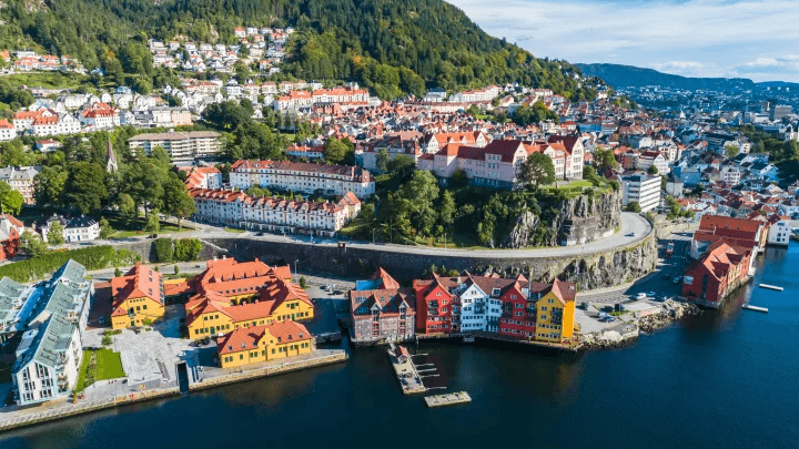Los fiordos noruegos en una salida grupal: Geiranger, Dalsnibba y Balestrand