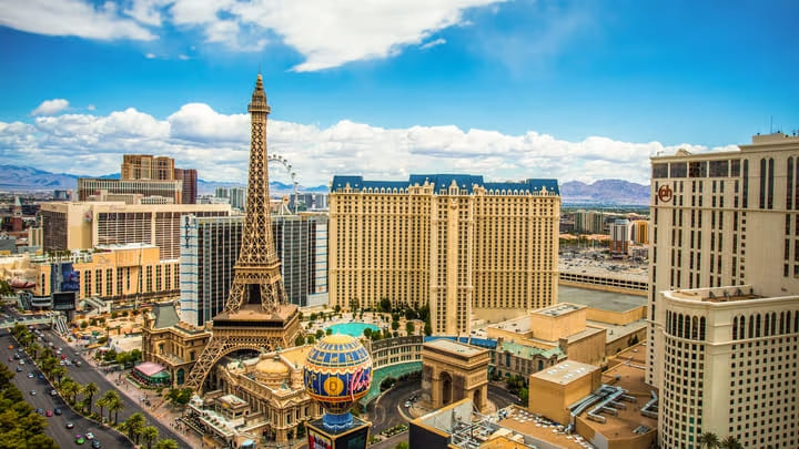 Black Friday & Living las Vegas
